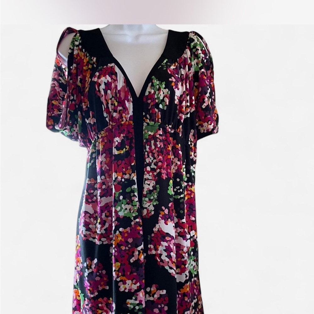 Elegant Black and Pink Midi Dress